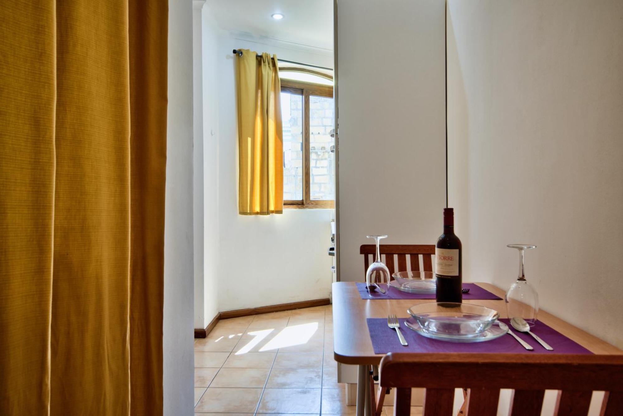 St Helen Residences - Spacious & Penthouses - Shortletsmalta Apartment Sliema